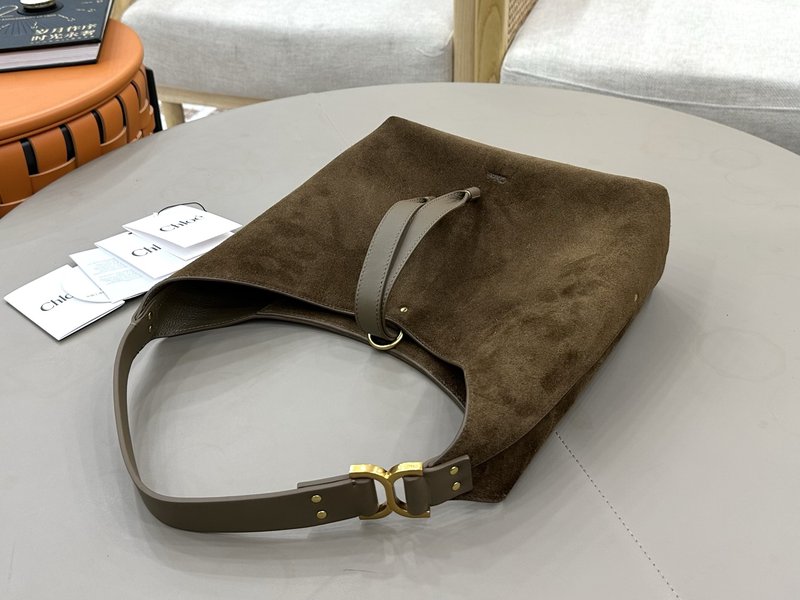 클로에 스웨이드 빈티지 호보백 001-251186