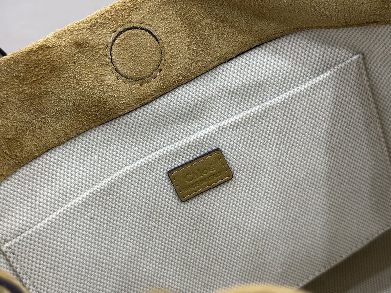 클로에 참스 스웨이드 호보백 001-251188