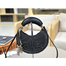 클로에 썸머 바나나 백 스몰 블랙 001-251258