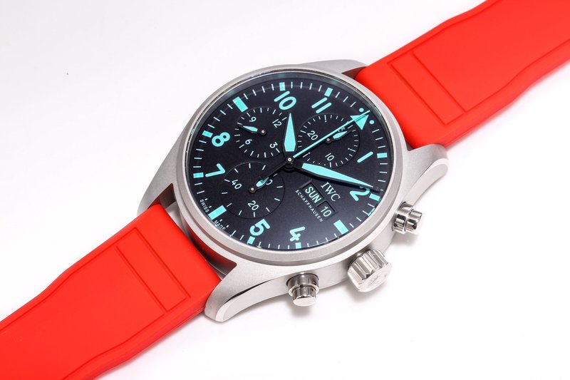 IWC 파일럿 페트로리움 그린 크로노그래프 001-251282