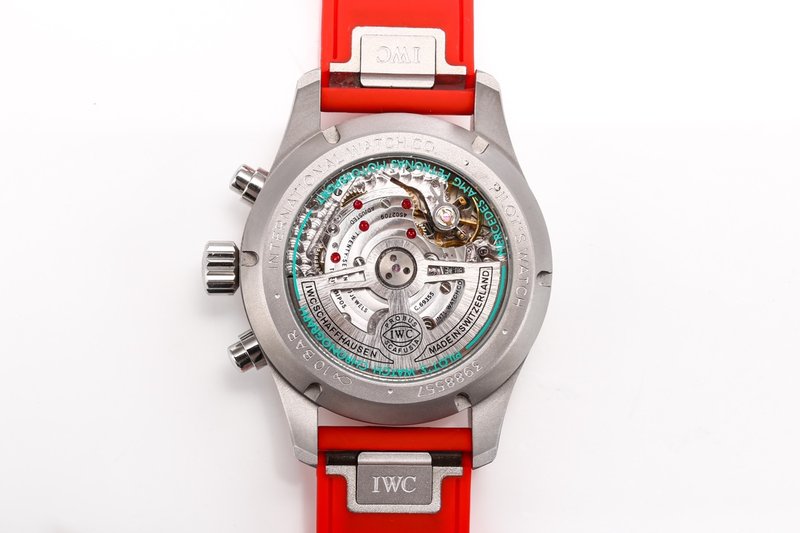 IWC 파일럿 페트로리움 그린 크로노그래프 001-251282