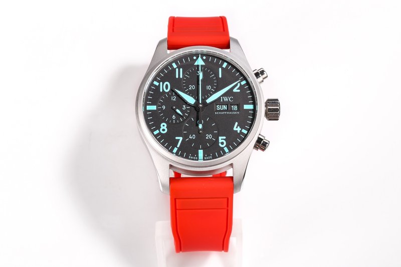 IWC 파일럿 페트로리움 그린 크로노그래프 001-251282