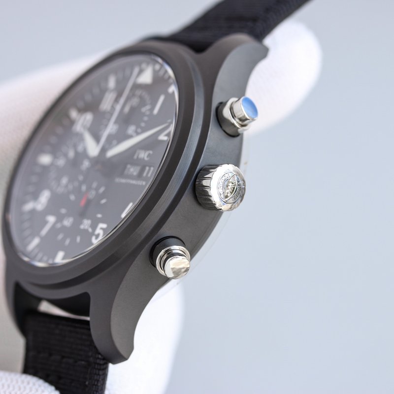 IWC 파일럿 세라믹 크로노그래프 시계 001-251294