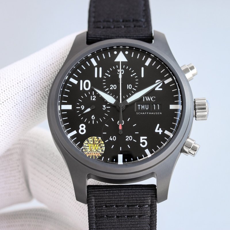 IWC 파일럿 세라믹 크로노그래프 시계 001-251294