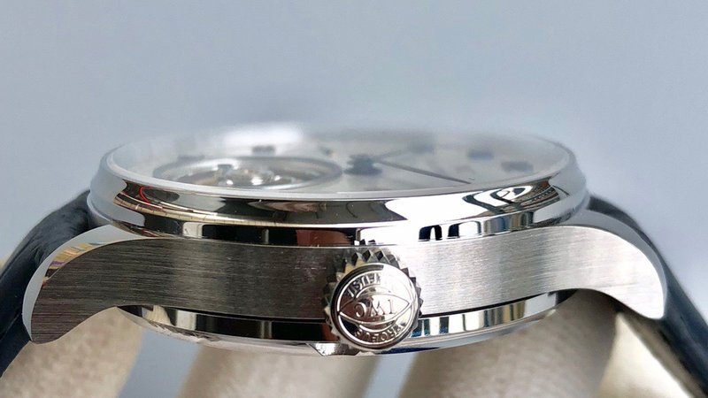 IWC 포르투기즈 투르비옹 일월성신 오토매틱 시계 001-251307