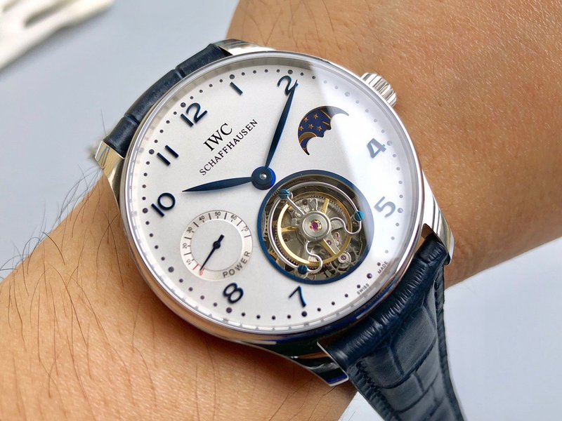 IWC 포르투기즈 투르비옹 일월성신 오토매틱 시계 001-251307