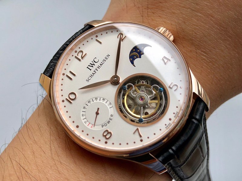 IWC 포르투기즈 투르비옹 선문 문페이스 시계 001-251313