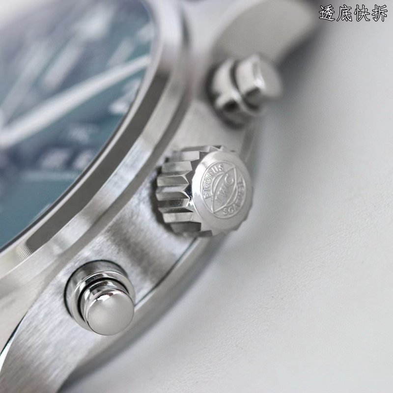 IWC 파일럿 시리즈 페트로맥스 그린 다이얼 시계 001-251326