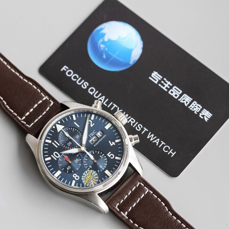 IWC 파일럿 크로노그래프 토매틱 남성용 시계 001-251328