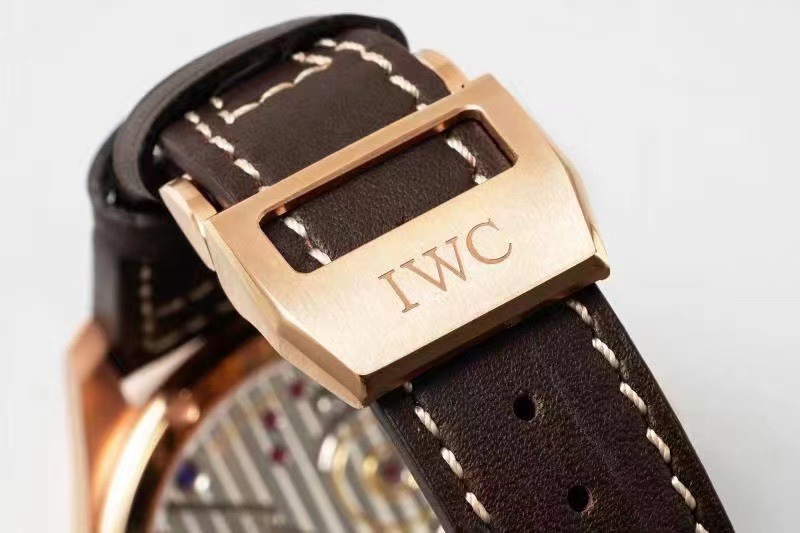 IWC 파일럿 워치 리틀 프린스 투르비옹 001-251355