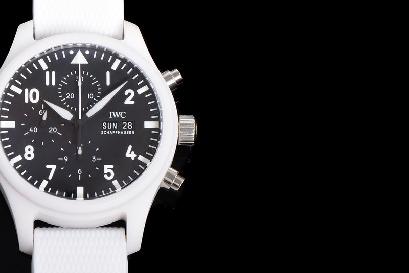 IWC 파일럿 세라믹 크로노그래프 시계 001-251359