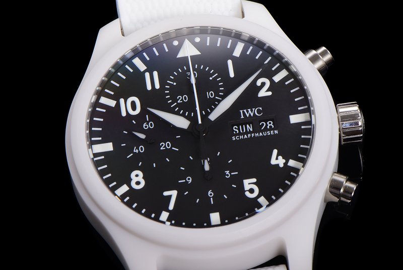 IWC 파일럿 세라믹 크로노그래프 시계 001-251359