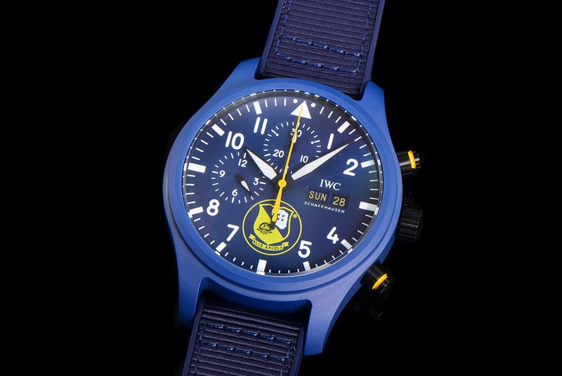 IWC 파일럿 세라믹 크로노그래프 시계 001-251360