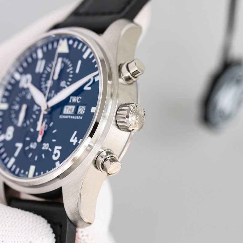 IWC 파일럿 시리즈 오토매틱 남성용 시계 001-251361