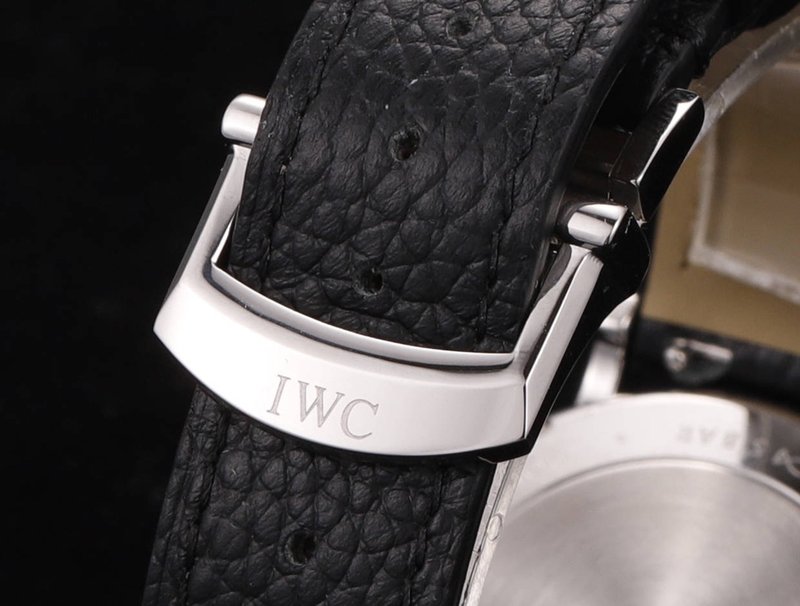 IWC 포르투기저 시리즈 포인터 캘린더 남성 시계 001-251370