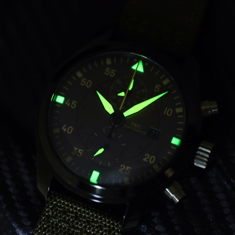 IWC 파일럿 시리즈 오매틱 크로노그래프 시계 001-251380