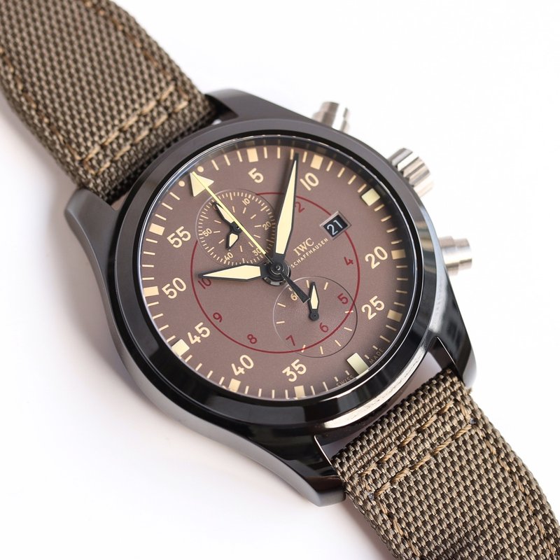 IWC 파일럿 시리즈 오매틱 크로노그래프 시계 001-251380