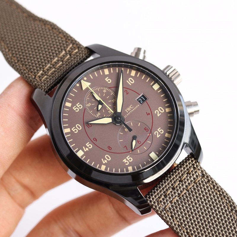 IWC 파일럿 시리즈 오매틱 크로노그래프 시계 001-251380