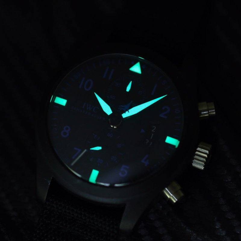 IWC 파일럿 시리즈 오토매 크로노그래프 시계 001-251382