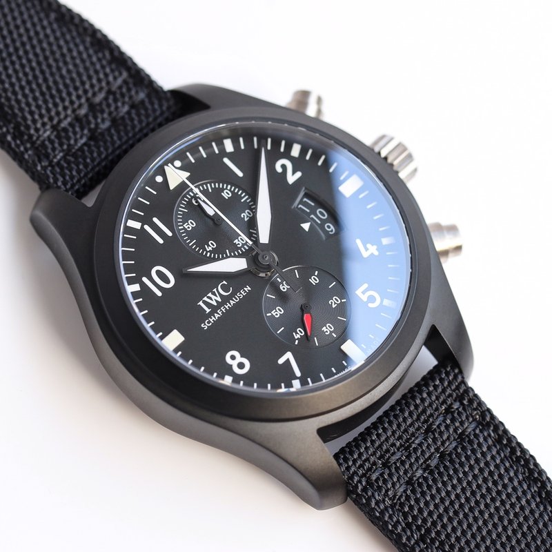 IWC 파일럿 시리즈 오토매틱 크로노그래프 남성용 시계 001-251383