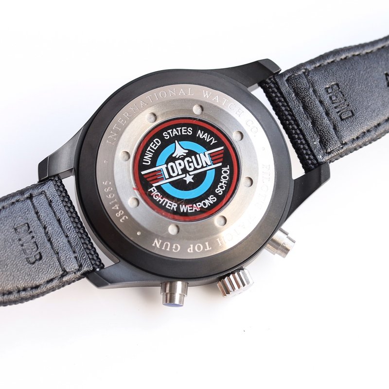 IWC 파일럿 시리즈 오토매틱 크로노그래프 남성용 시계 001-251383