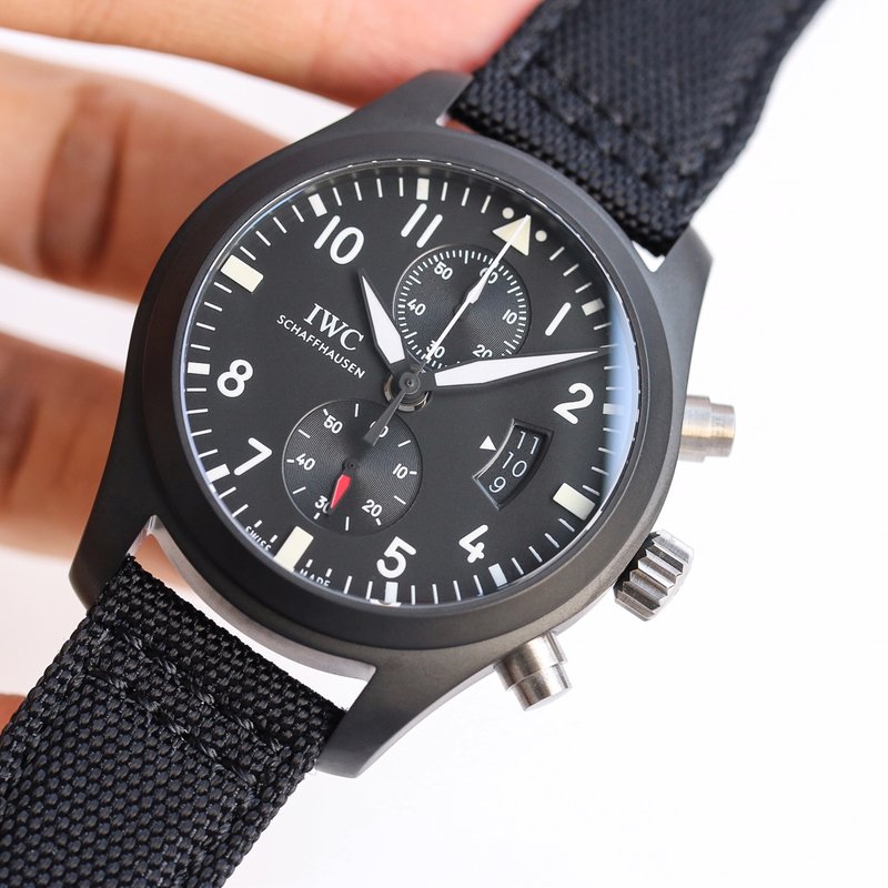IWC 파일럿 시리즈 오토매틱 크로노그래프 남성용 시계 001-251383