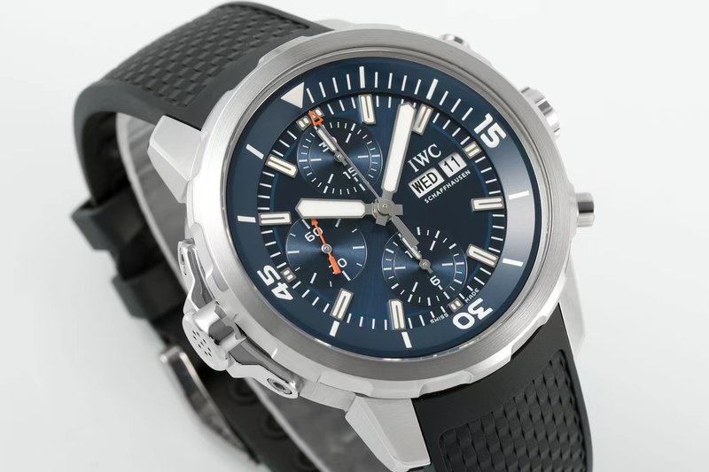 IWC 아쿠아타이머 쿠스토 스페셜 에디션 시계 001-251386
