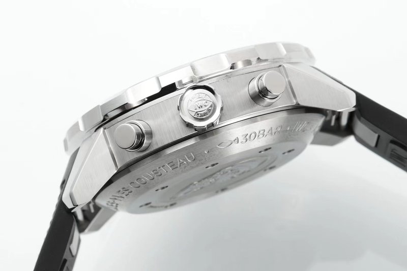 IWC 아쿠아타이머 쿠스토 스페셜 에디션 시계 001-251386