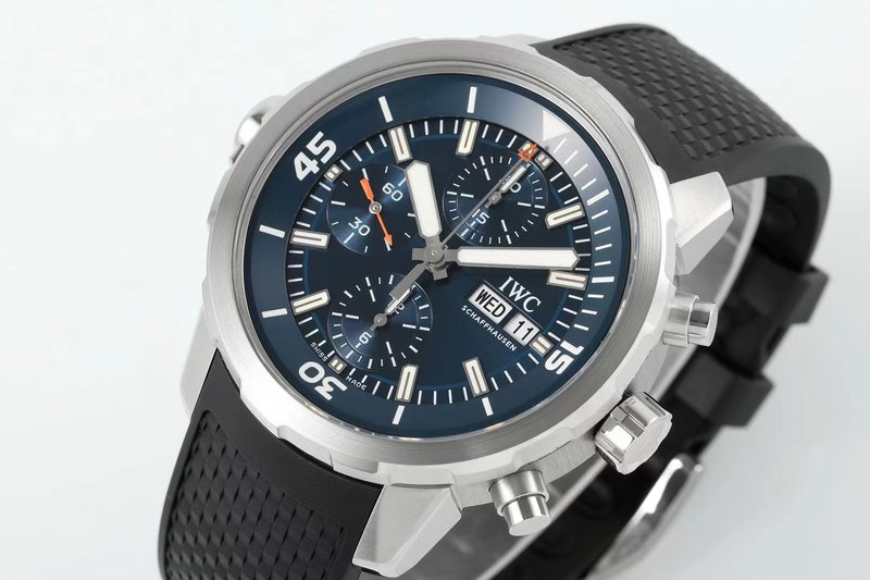 IWC 아쿠아타이머 쿠스토 스페셜 에디션 시계 001-251386