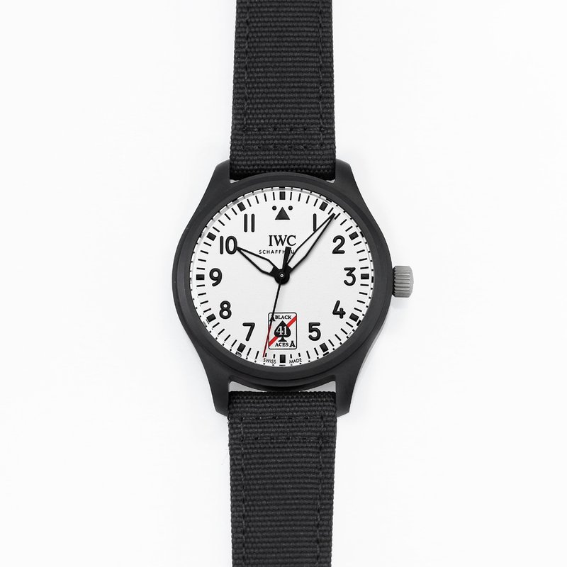 IWC 파일럿 워치 오토매틱 블랙 에이스 에디션 001-251388