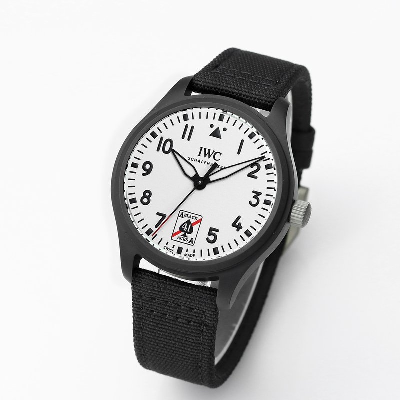 IWC 파일럿 워치 오토매틱 블랙 에이스 에디션 001-251388