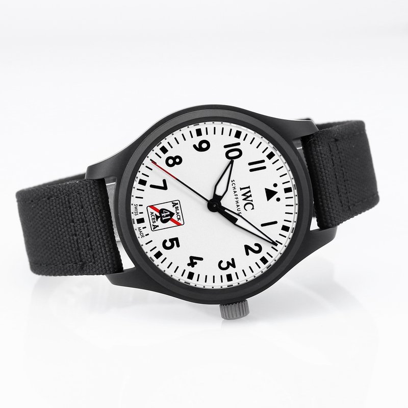 IWC 파일럿 워치 오토매틱 블랙 에이스 에디션 001-251388