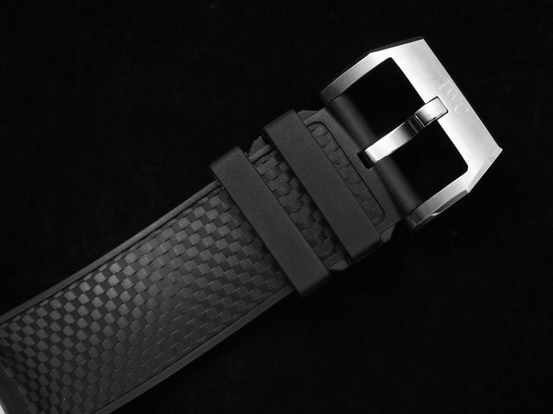 IWC 아쿠아타이머 크로노그래프 블루 다이얼 001-251391