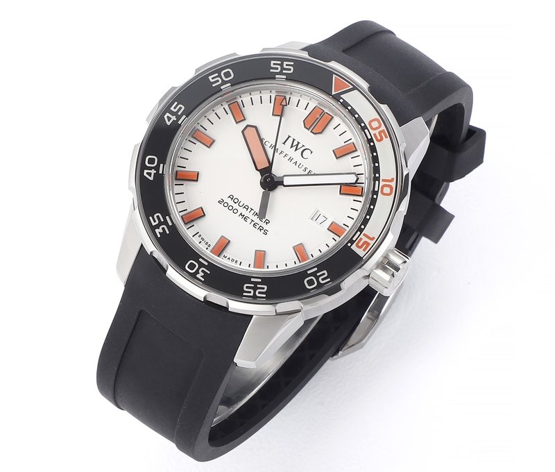 IWC 오션 시리즈 스틸 블랙 야광 다이빙 시계 001-251392