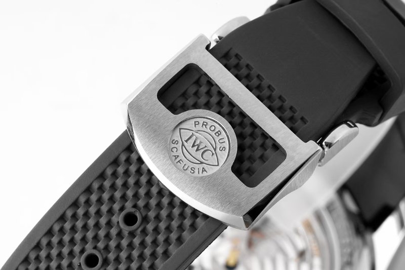 IWC 포르투기제 크로노그래프 남성 시계 001-251397