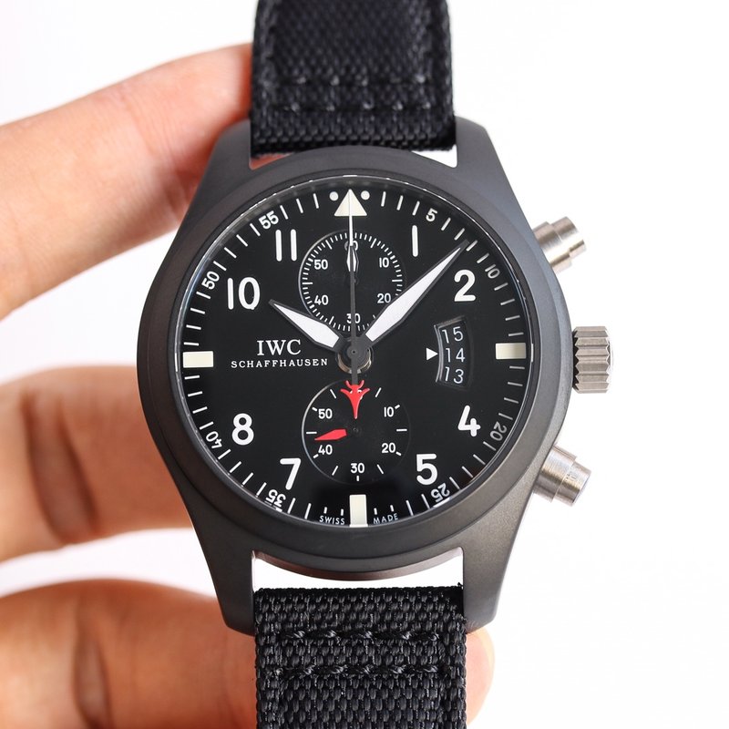 IWC 파일럿 시리즈 오토매틱 크로노그래프 남성용 시계 001-251398