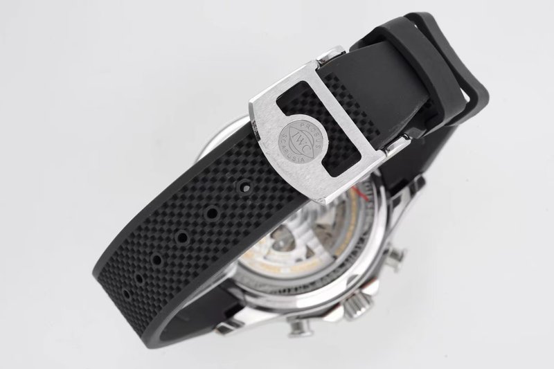 IWC 포르투기제 크로노그래프 오토매틱 남성 시계 001-251401