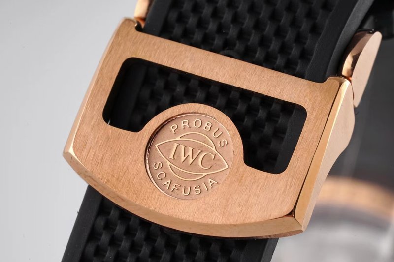 IWC 포르투기제 오토매틱 크로노그래프 남성 시계 001-251403