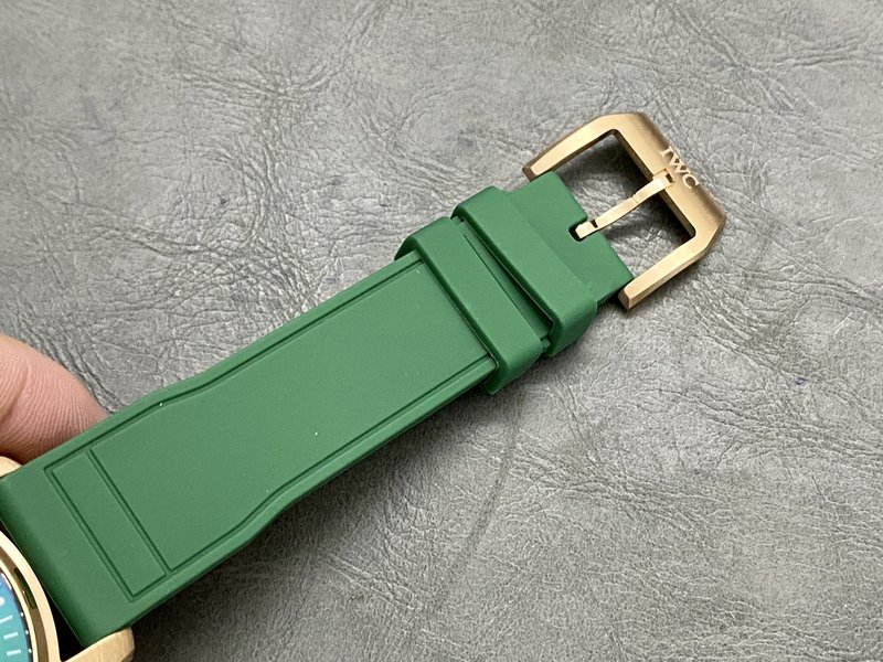 IWC 파일럿 레드골드 그린 다이얼 토매틱 시계 001-251468