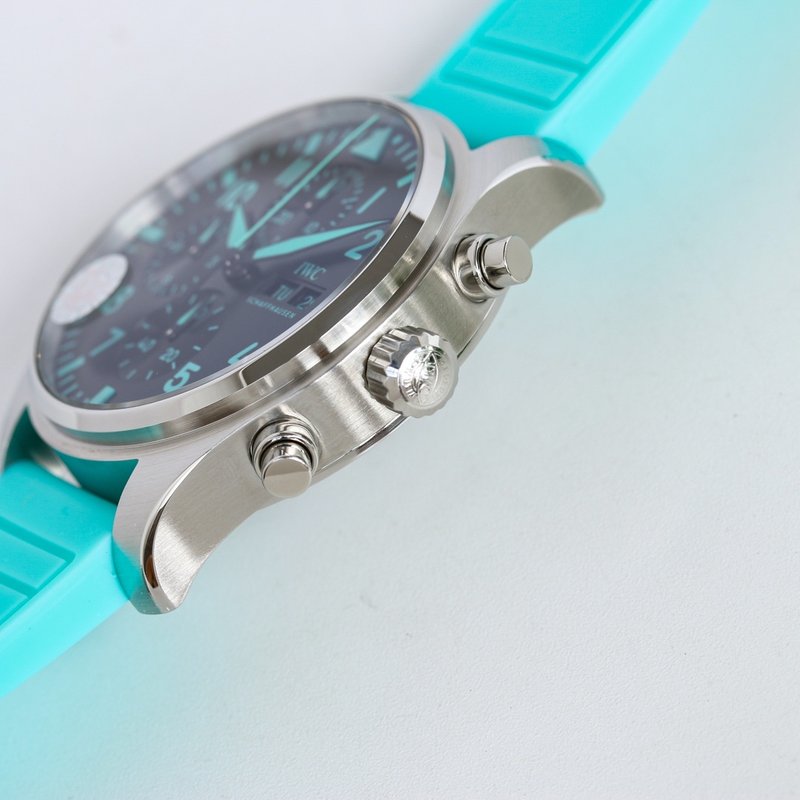 IWC 파일럿 시리즈 티타늄 케이스 시계 001-251474