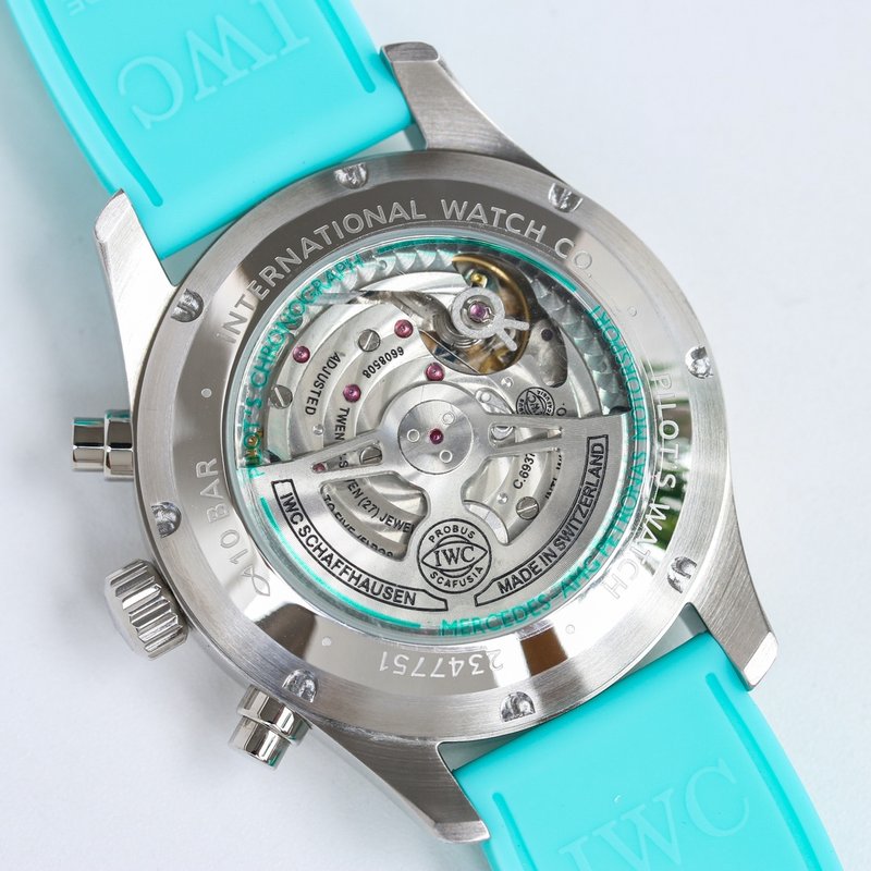 IWC 파일럿 시리즈 티타늄 케이스 시계 001-251474