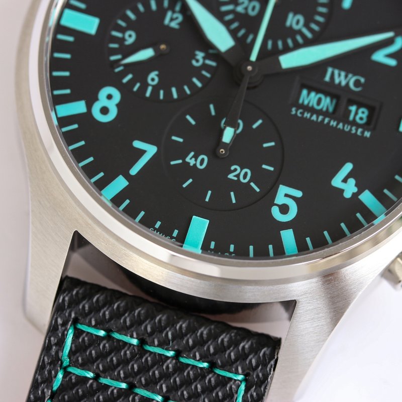 IWC 파일럿 크로노그래프 남성 기계식 시계 001-251476
