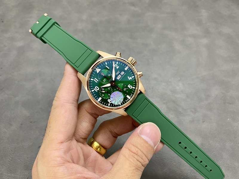 IWC 파일럿 레드골드 그린 다이얼 토매틱 시계 001-251480