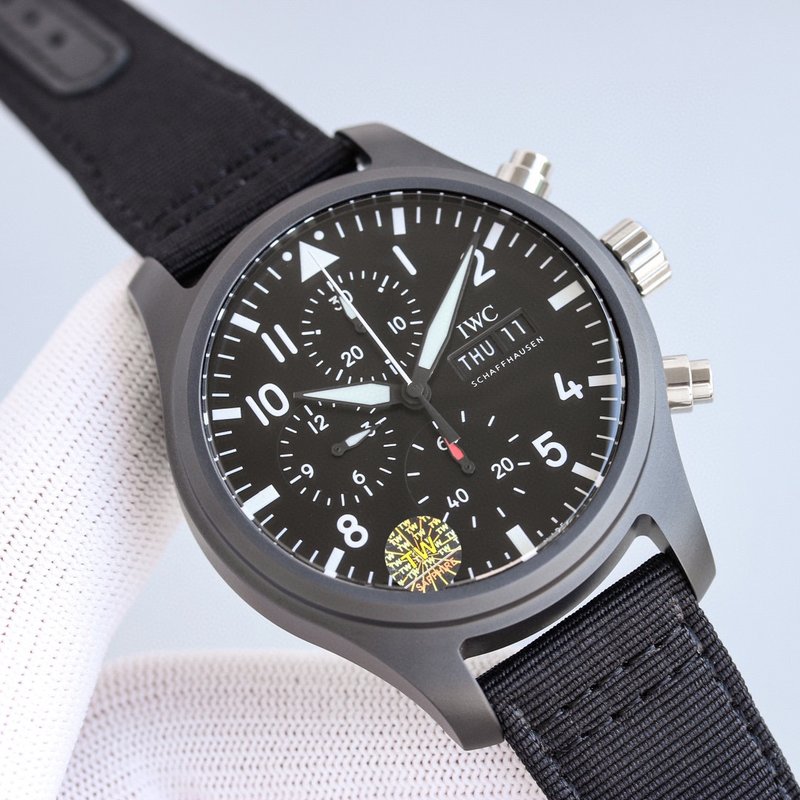 IWC 파일럿 세라믹 크로노그래프 시계 001-251482