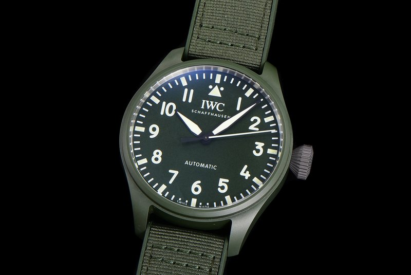 IWC 포레스트 그린 세라믹 티타늄 오토매틱 시계 001-251498