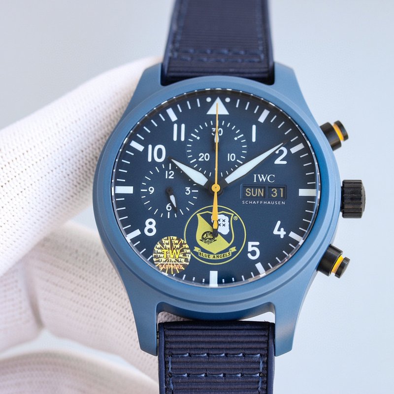 IWC 파일럿 세라믹 크로노그래프 시계 001-251518