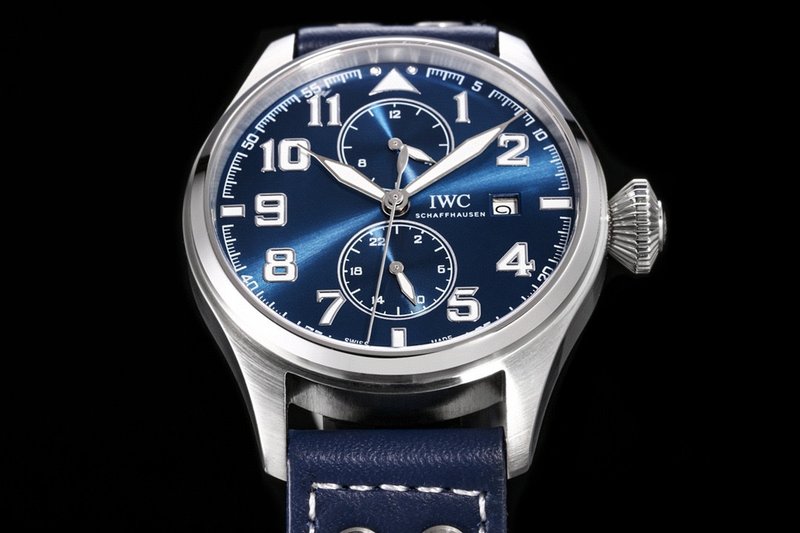IWC 파일럿 시리즈 오픈백 문페이즈 시계 001-251526