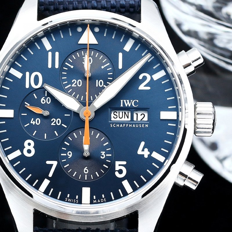IWC 파일럿 시리즈 오토매틱 남성용 시계 001-251550