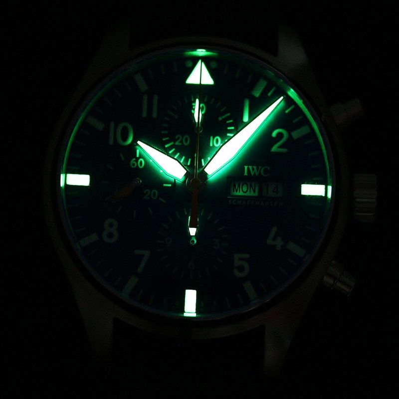 IWC 파일럿 시리즈 오토매틱 남성용 시계 001-251550