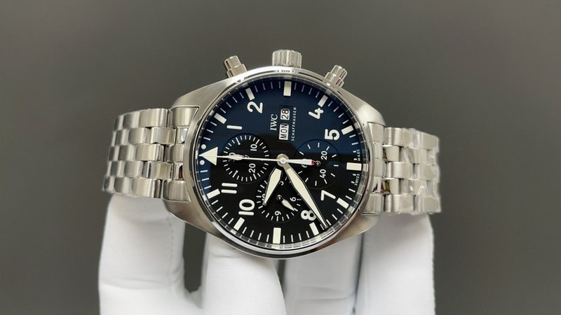 IWC 파일럿 시리즈 오토매틱 남성용 시계 001-251555